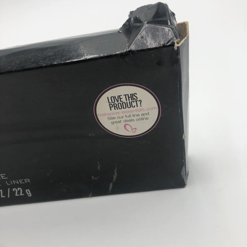Love‎ Me Makeover Essentials Classic 10 Sunlit Breeze, New In The Box